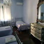 فندق مبيت وإفطار Around The Corner Colosseo روما