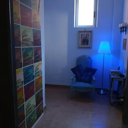 Around The Corner Colosseo Bed & Breakfast