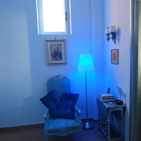 Around The Corner Colosseo Bed & Breakfast